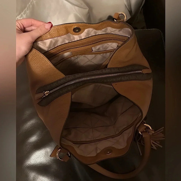 LARGE SHOULDER BAG - Picture 3 of 3